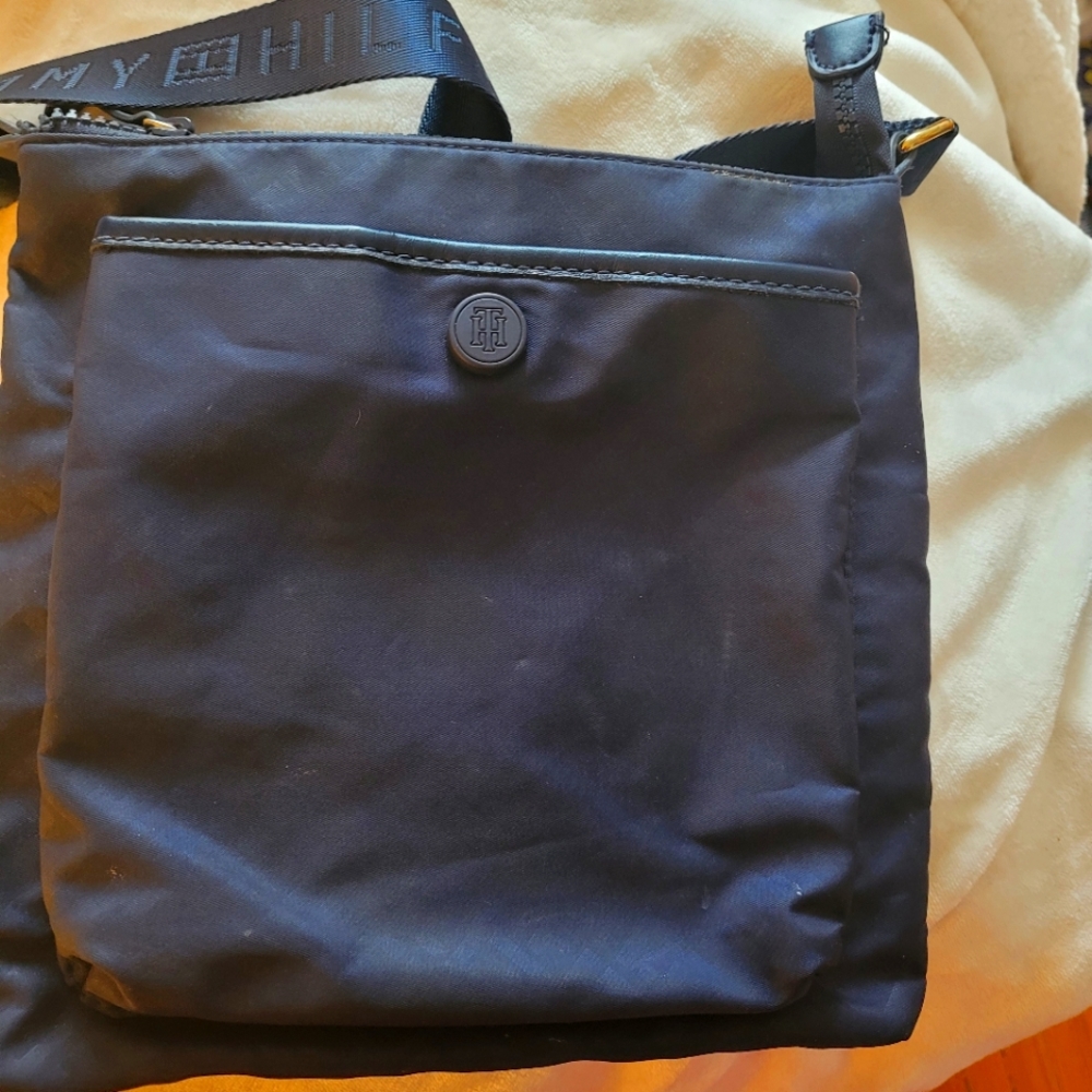 Tommy Hilfiger crossover bag